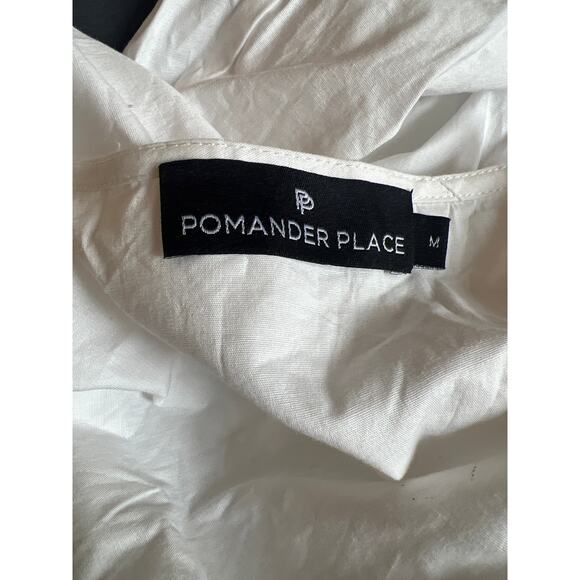 TUCKERNUCK Pomander Place White Easton Blouse Size Medium - Picture 8 of 8